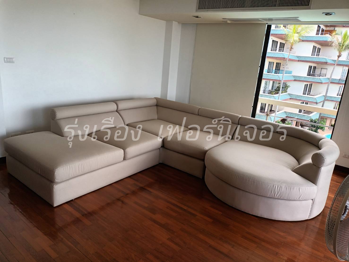 28 - https://rungruengfurniture.com | บริการซ่อมโซฟา ซ่อมเบาะหนังแท้-หนังเทียม เปลี่ยนผ้า ทุกแบบ สั่งทำตามแบบ ซ่อมเก้าอี้ บุผนังหัวเตียง บริการโดยทีมช่างเฟอร์นิเจอร์มืออาชีพ ที่ให้บริการมายาวนานหลายปี การันตีด้วยผลงานการซ่อมโซฟามากมาย